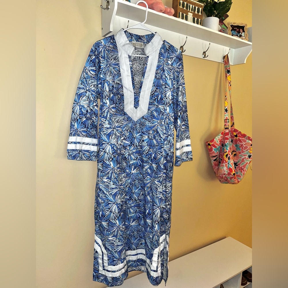 Sail to Sable Blue and White Floral Dress